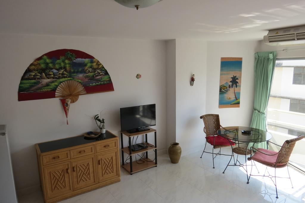 View Talay 1B Serviced Apartments Pattaya Room photo