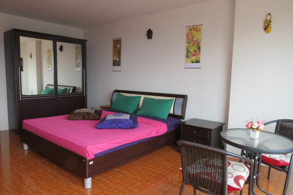 View Talay 1B Serviced Apartments Pattaya Room photo